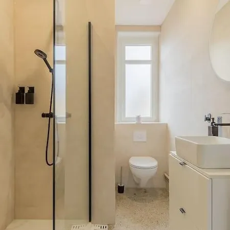 Les Arenes, Centre-gare-muse , 4 Pers *