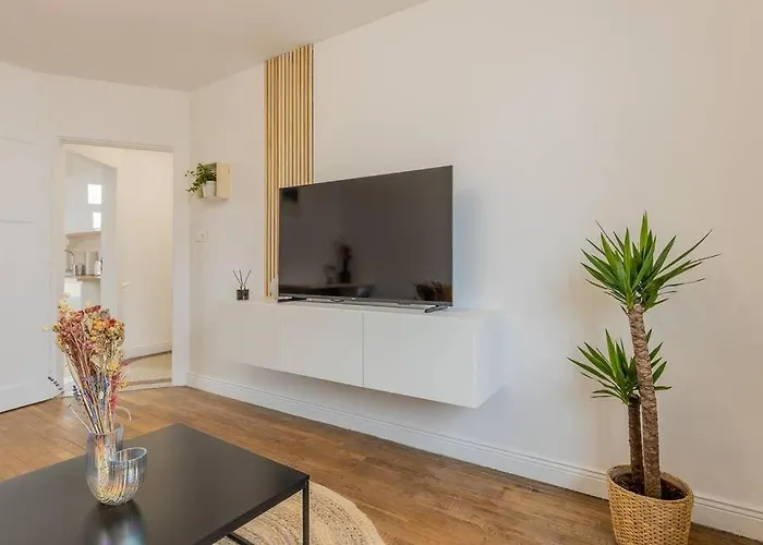 Les Arenes, Centre-gare-muse , 4 Pers *