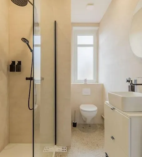 Les Arenes, Centre-gare-muse , 4 Pers *